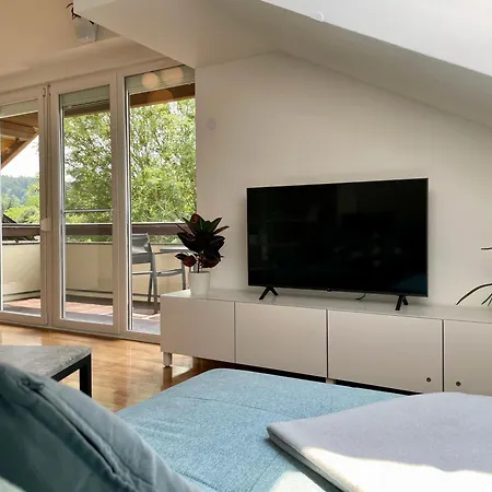 Moderne Oase Mit Panorama-blick Villach