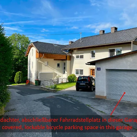 Moderne Oase Mit Panorama-blick